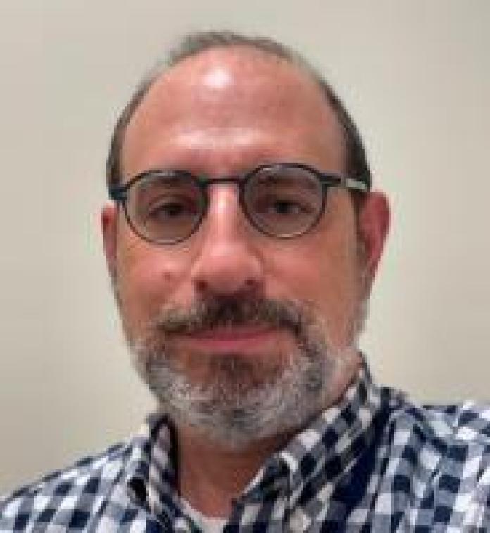 A photo of Andrew Lipton.